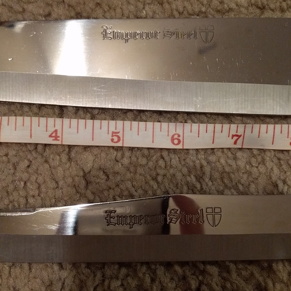 Two Emperor Steel Knives - Picture 2 of 7